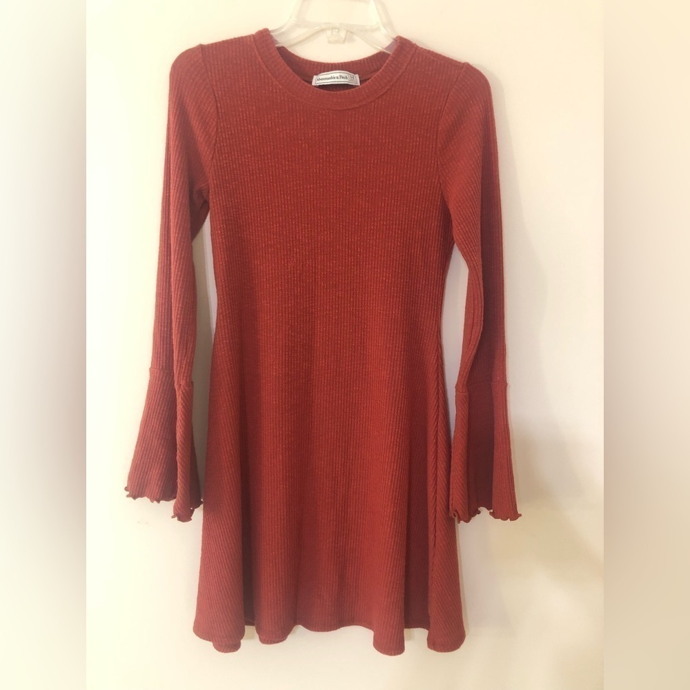 Abercrombie & Fitch ribbed bell sleeve dress - Picture 2 of 5